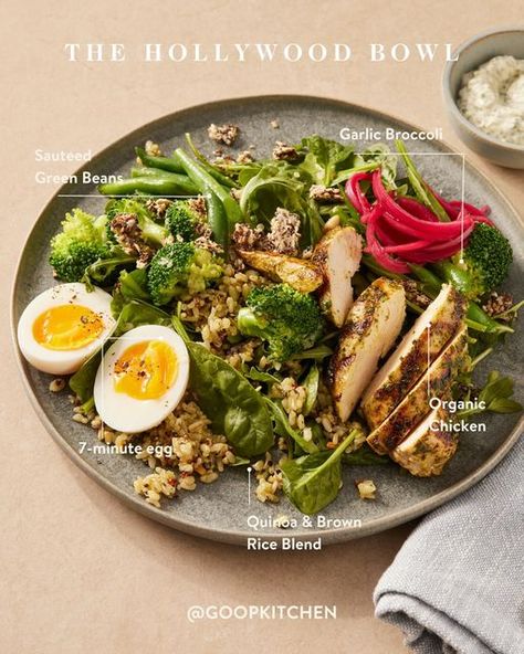 goop Kitchen on Instagram: "Roll out the red carpet for ⭐️The Hollywood Bowl ⭐️ - our newest star-studded creation that’s perfect for watching the show tonight. Half salad, half rice bowl, completely delicious, with your choice of @gwynethpaltrow’s soccata, organic chicken, or herb-roasted salmon served atop a quinoa and brown rice blend, topped with superseed crunchies, garlic broccoli, sautéed green beans, and pickled red onions. Doing a new year detox? Opt for our Detox version, which comes with avocado instead of egg. So LA. 🎥🍿⭐️" Roasted Broccoli Bowl, Quinoa Bowl With Broccoli, Green Goddess Bowl Chicken, Goop Kitchen, Chicken Kale Quinoa Bowl, Quinoa Bowl With Edamame, Quinoa And Brown Rice, Quinoa Egg, Nourish Bowls