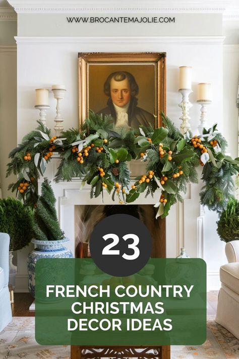 French country Christmas decor: 23 simple and elegant ideas - Brocante Ma Jolie Simple Elegant Christmas Decor Ideas, Christmas Decor 2024 Ideas, Christmas Mantle Wreath, Country Christmas Decor Ideas, Southern Christmas Decorations, Christmas Tree In Urn, Magnolia Christmas Decor, French Country Mantle, French Christmas Tree