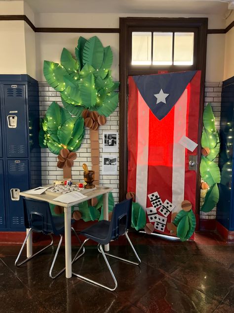 Hispanic heritage month theme, Puerto Rico Puerto Rico Decor, Puertorriqueñidad Ideas, Hispanic Heritage Door Decoration, Hispanic Heritage Month Decorations, Hispanic History Month, Hispanic Heritage Month Bulletin Board, Classroom Christmas Decorations, America Theme, Puerto Rico Pictures