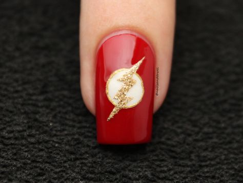 Nail art inspired by The Flash The Flash Nails Designs, The Flash Nails, Lightning Bolt Nails, Superhero Nails, Lightning Nails, Flash Nails, The Flash Grant Gustin, Nail Vinyls, Simple Gel Nails