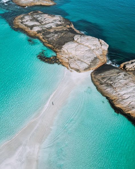 Best beaches in Esperance 🐚🩵 This is so hard to choose because they are all so beautiful! But here are our 5 favorite beaches and the ones you should definitely check out when visiting Esperance & Cape Le Grand NP 👇 1) Wylie Bay 2) Hellfire Bay 3) Thistle Cove 4) Lucky Bay 5) Blue Haven Who is planning a trip to Esperance already? 👀 • • • #esperance #capelegrandnationalpark #luckybay #wyliebay Trevone Bay Cornwall, Carbis Bay Cornwall, Coral Bay Western Australia, Freshwater Bay Isle Of Wight, Causeway Bay, Beach Inspo, Watch This Space, Inspo Pics, Travel Australia