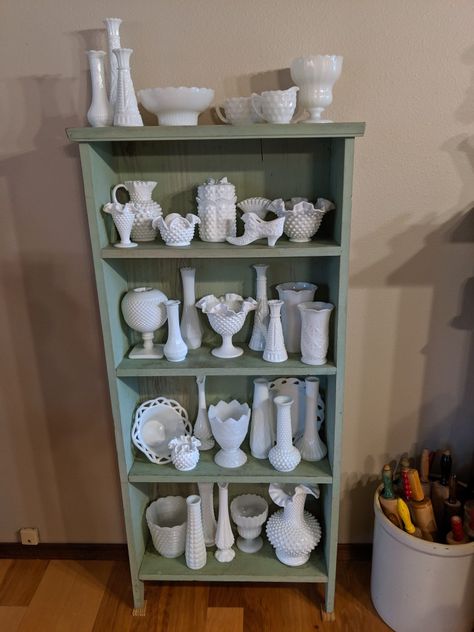 Milk Glass Vase Display, Vintage Milk Glass Decor, Milk Glass Collection Display, Vintage Glassware Display, Vintage Glass Display, How To Display Milk Glass Collection, Decorating With Milk Glass Ideas, Milk Glass Display, Antique Mall Booth Ideas