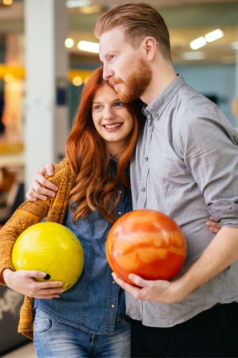 Bowling Outfit Aesthetic, Bowling Outfits Casual, Bowling Date Outfit, Bowling Date, Dinner Date Night Outfit, Be Your Priority, Date Outfit Ideas, Fun First Dates, Vintage Bowling Shirts