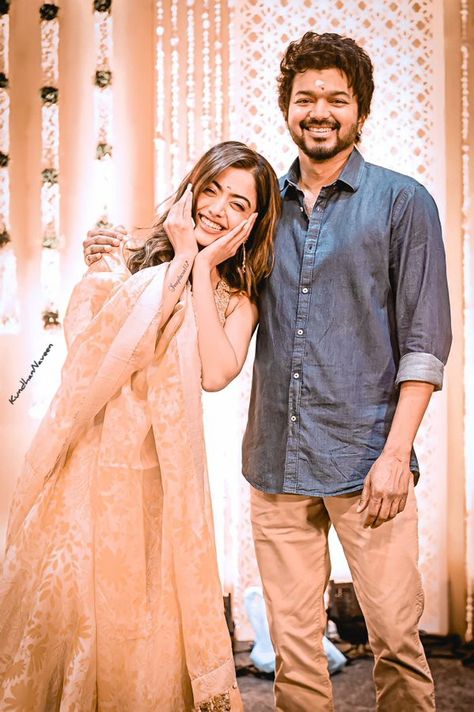 Pro Pic, Vijay Thalapathy, Camera Wallpaper, Ktm Rc, Samantha Images, Cute Love Photos, Actress Hairstyles, Thalapathy Vijay, Rashmika Mandanna