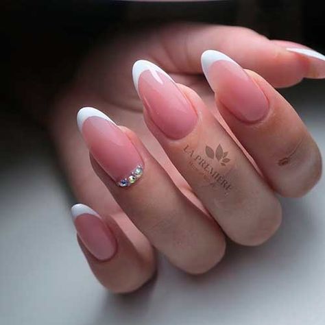 White Almond French Nails, French Nails With Rhinestones, Modern French Nails, French Tip With Rhinestones, French Nails Ideas, Gem Nail Designs, Bridal Jewelry Indian, Accent Nail Designs, Boho Bridal Jewelry