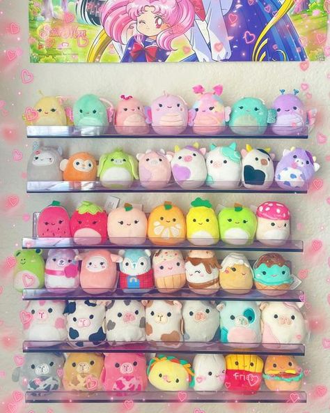 Squishville Display Ideas, Squishville Storage, Ways To Display Squishmallows, Squishmallow Set Up, How To Display Squishmallows, Costco Squishmallow, Squish Mellows Big, Squishmallow Display Ideas, Squishville Display