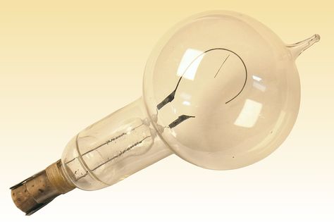 First commercial light bulb Edison 1879 Thomas Edison Light Bulb, Edison Light, Incandescent Light Bulb, Thomas Edison, Filament Bulb, Vacuum Tube, Ham Radio, The Light, Light Bulb