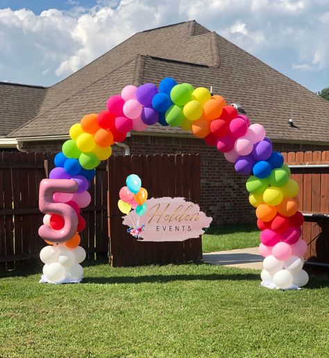 Rainbow Balloon Arch Rainbow Unicorn Balloon Arch, Trolls Birthday Balloon Arch, Birthday Balloon Arch Ideas, Rainbow Arch Balloon, Rainbow Balloon Decorations, Rainbow Pinata, Rainbow Balloon Arch, Balloon Arch Decorations, Rainbow Themed Birthday Party