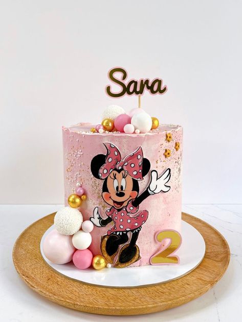 Mickey And Mini Mouse Cake, Mickey And Minnie Birthday Party Cake, Minnie Buttercream Cake, Mini Mouse Cake 1st Birthday, Pastel Minnie Mouse Cake, Cake Mini Mouse Birthday, Minnie Cakes Birthday, Mini Mouse Cake Designs, Pastel Mini Mouse