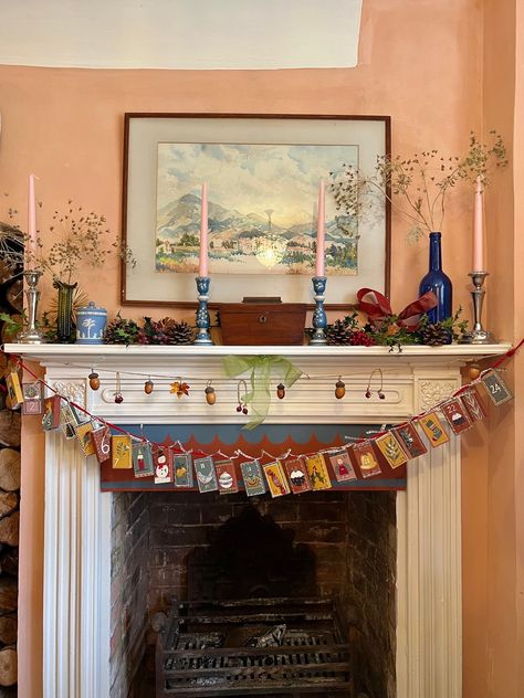 DIY advent calendar: a step-by-step guide to making your own advent calendar garland | House & Garden Advent Calendar Garland, Floating Paper Lanterns, Countdown Until Christmas, Homemade Advent Calendars, Diy Christmas Garland, Christmas Craft Ideas, Kitsch Christmas, Advent Calenders, Festive Crafts