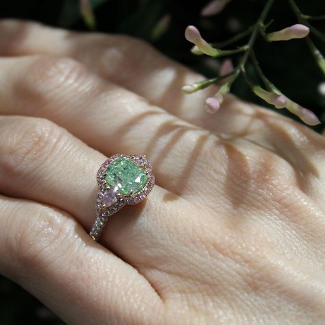 Pink And Green Rings, Green Diamond Wedding Ring, Green Diamond Ring, Green Engagement Rings, Coloured Diamonds, Green Diamond Rings, Fancy Diamond Ring, Green Diamonds, Pink Diamond Ring