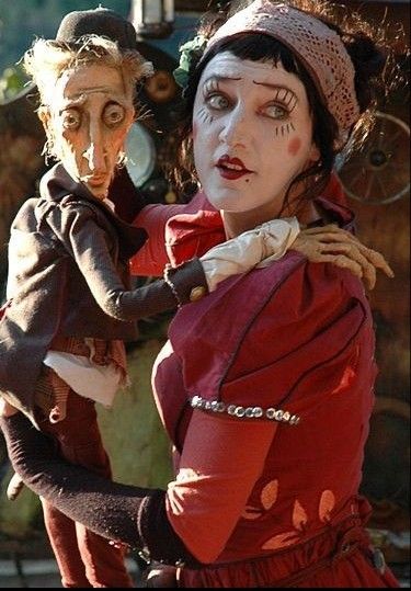 Dr Faustus, Carnaval Ideas, Puppet Inspiration, Puppetry Theatre, Puppet Costume, Series Ideas, Pierrot Clown, Toy Theatre, Marionette Puppet