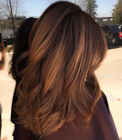 Dark Brown Hair With Golden Brown Balayage Hair Color Brown Chestnut, Cheveux Oranges, Chestnut Brown Hair, Hair Colorful, Chestnut Hair, Brown Hair Shades, Chestnut Hair Color, Spring Hair Color, Brown Balayage