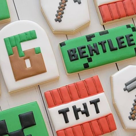 Minecraft Sugar Cookies, Minecraft Cookies Decorated, Birthday Thoughts, Minecraft Cookies, Custom Sugar Cookies, No Egg Cookies, Minecraft Birthday Party, Cookie Time, Minecraft Birthday