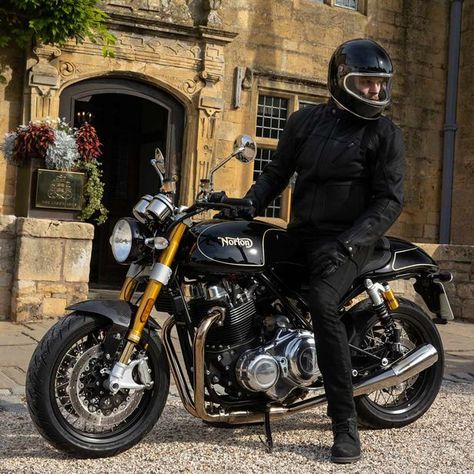 The Norton Commando 961 Is Back—Again | Cycle World Norton Bike, Motorcycle Icon, Modern Cafe Racer, Norton Motorcycle, Top Cafe, Best Cafe, Custom Motorcycles Bobber, Norton Commando, Moto Cafe