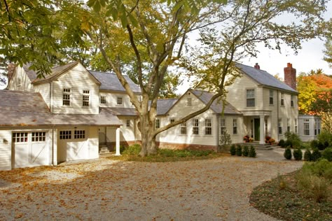 Old Farmhouse Exterior, Architects Portfolio, New England Farmhouse, Colonial Exterior, Farmhouse Exterior, Old Farmhouse, Studio Mcgee, Craftsman House, House Goals