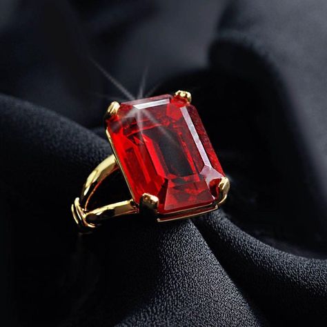 Elvira, Mistress Of The Dark on Instagram: “Objects of Desire...Elvira's Magic Ruby Ring from the Elvira jewelry collection. This ring is EVERYTHING! 😍 ORDER NOW! LINK IN BIO at…” Red Crystal Ring, Jewelry Wishlist, Elvira Mistress Of The Dark, Sweet Romance, Vintage Glam, Ruby Stone, Crystal Ring, Red Crystals, Gothic Jewelry