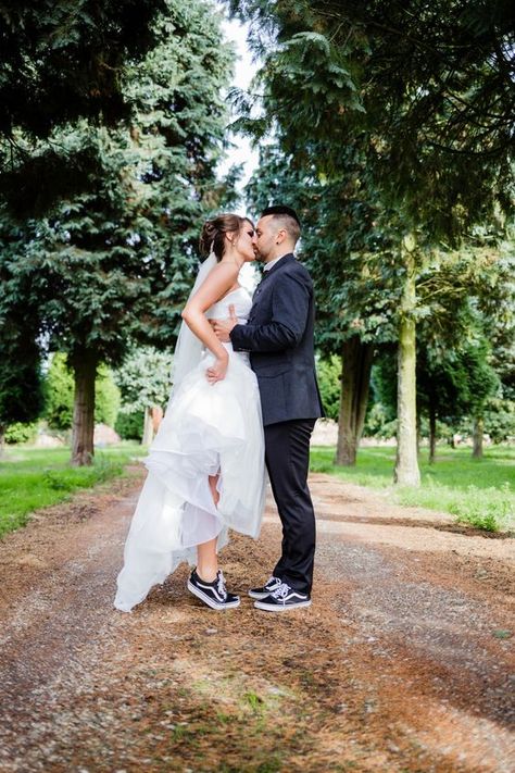 black wedding shoes could be hipster like Comfort Ideas, Simple Wedding Shoes, Wedding Vans, Wedding Shoes Sneakers, Black Wedding Shoes, Converse Wedding Shoes, Bridal Sneakers, Fun Wedding Shoes, Designer Wedding Shoes