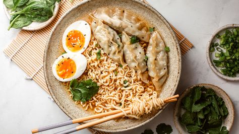 Tamago Egg Recipe, Noodles And Eggs, Gyoza Dumplings, Pasta Carbonara Recipe, Tiramisu Cheesecake, Frozen Dumplings, How To Make Ramen, Ramen Soup, Enjoy Your Meal