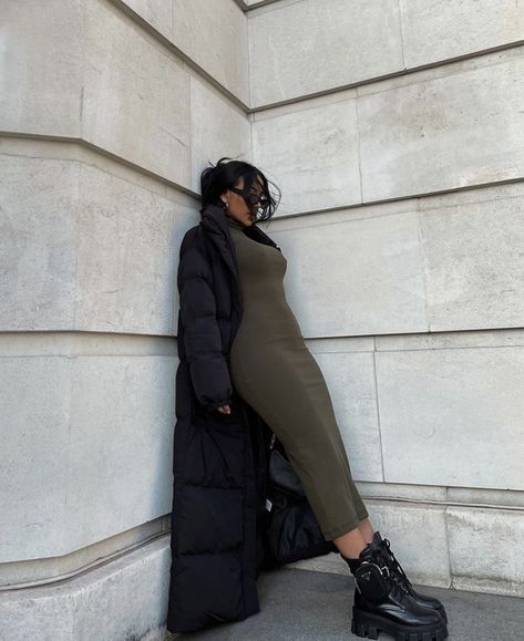 All Black Autumn Outfit, Tjmaxx Outfits, 21 Year Old Outfits, Kylie Jenner Winter Outfits, Chill Outfits Winter, Outfits Boujee, Baddie Winter Fits, Dress Winter Outfit, Style Kylie Jenner