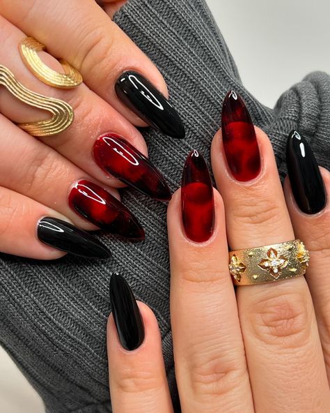 red tortoise shell nails ♥️♠️ • • • • #tortoisenails #rednails #blacknails #naildesign #bloominggel #almondnails #gelx #apresgelx Black And Red Tortoise Shell Nails, Red Cheetah Print Nails, Red Leopard Print Nails, Black Widow Nails, Tortishell Nails Design, Red Aura Nails, Tortoise Shell Nails, Shell Nails, Red Aura