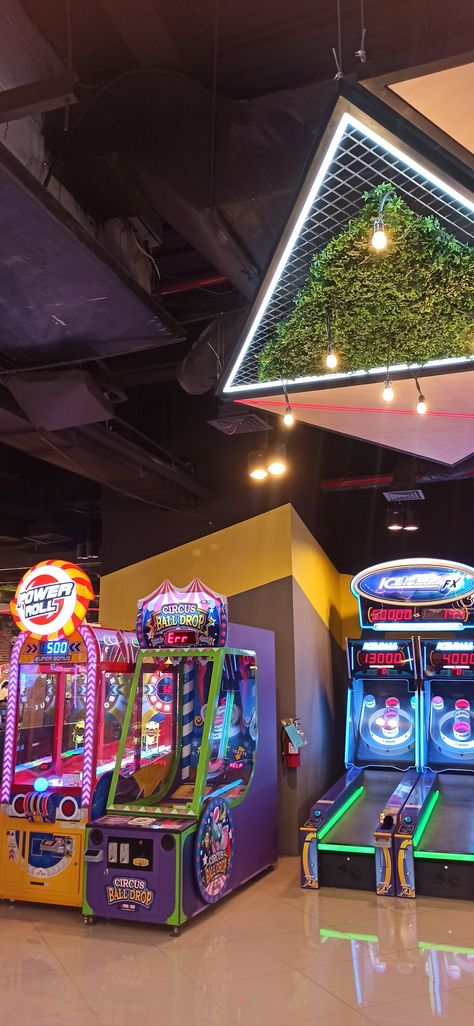 Time Zone Date, Game Zone Aesthetic, Timezone Date, Arcade Date, Arcade Aesthetic, Aesthetic Vlog, Fake Photo Short Hair, Game Zone, Instagram Games