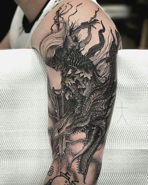 Berserk Tattoos, Nameless King, Dark Souls Tattoo, Bleach Tattoo, Dragon Tattoo Ideas, Medieval Tattoo, Knight Tattoo, Soul Tattoo, Tattoo Themes