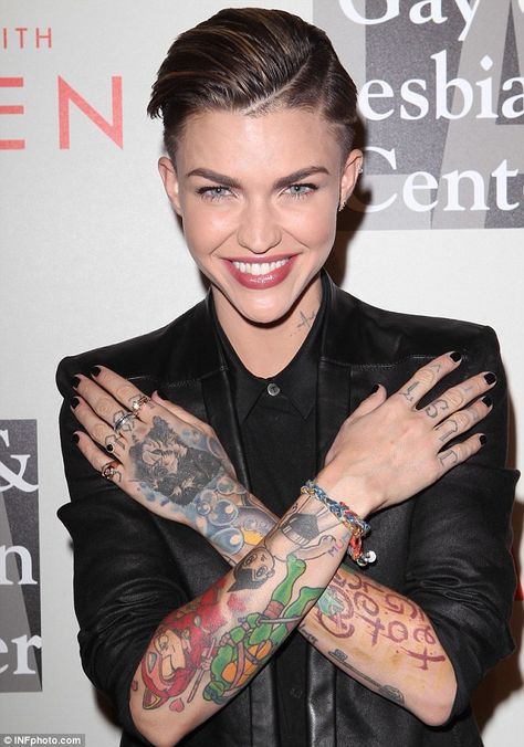 Ruby Rose cosies up to fiancee Phoebe Dahl and actress Evan Rachel ... Ruby Rose Tattoo, Phoebe Dahl, Rose Actress, Left Arm Tattoos, Cactus Tattoo, Afro Puff, Tattoo Videos, Arm Tattoos, Orange Is The New