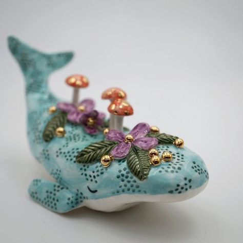 Whale Clay, Ceramics Diy, Polymer Clay Kunst, Crafts Clay, Jewelry Clay, Sculptures Céramiques, Clay Diy Projects, Clay Animals, Ceramics Pottery Art