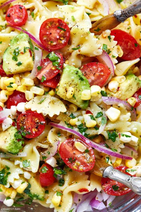 Corn Avocado Pasta Salad Recipe - #avocado #corn #pasta #salad #recipe #eatwell101 - One bowl of this avocado corn pasta salad will delight even the pickiest eaters! - #recipe by #eatwell101® Pasta Salad Avocado, Pasta Salad With Avocado, Corn Pasta Salad, Healthy Corn, Corn Avocado, Avocado Pasta Salad, Salad Avocado, Corn Pasta, Salad With Avocado