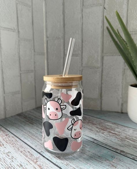 Glass Bamboo Cup, Glass Cup Vinyl Design, Glass Cups With Bamboo Lids Designs, Can Glass Cup Design, Glass Cup Design Ideas, Libby Cup Designs, Cow Print Glass Cup, Cow Glass Cup, Cow Cups