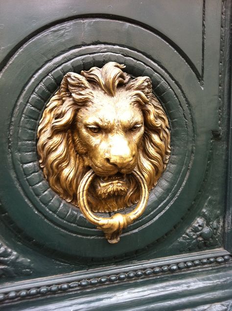 Lion Door Handle, Single Main Door Designs, Bungalow Remodel, Nature Sculpture, Lion Door Knocker, Lion's Den, Lion Statue, Carved Stamps, Door Knobs And Knockers