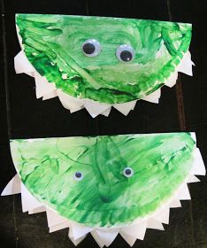 This week, we are using the random theme of "Alligators" to fuel our fun activities. The very first thing we did was learn the song "If Y... A Is For Alligator, Arts And Crafts For Kids Easy, Reptile Crafts, Alligator Crafts, Crocodile Craft, Random Theme, Storytime Crafts, Animal Teeth, Preschool Arts And Crafts