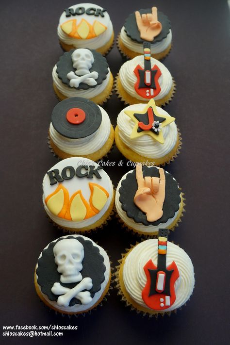 Rock Music Themed Cupcakes Follow me: www.facebook.com/chioscakes #RockMusic #RockMusicCupcakes #RockThemedCupcakes #Fondant #CustomCupcakes# CreativeCupcakes Rock N Roll Cupcakes, Rock And Roll Cupcakes, Music Themed Cupcakes, Anime Cupcakes, Rock Cupcakes, Music Cupcakes, Uk Party, Music Themed Cakes, Rocket Cake