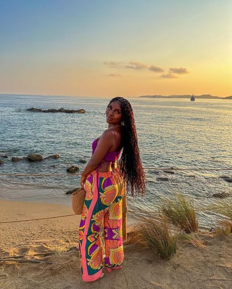 SHANEICE CRYSTAL on Instagram: "It’s called a birthday month for a reason, and I decided to bring the celebration to Greece! 🇬🇷🎉✈️ s/o to all my August babies!! Not to mention my hubby just got me verified on the gram!!! 🤗😜🙌🏾 thanks my love @ijustrelax_ ☑️" Shaneice Crystal, Thanks My Love, August Baby, My Hubby, Birthday Month, For A Reason, I Decided, My Love, Maxi Skirt