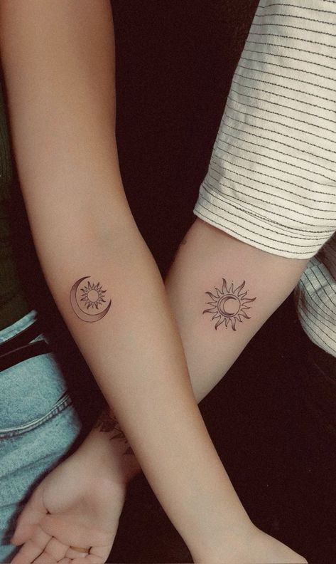 Tattoo For Duo, Small Meaningful Friendship Tattoos, Boho Sister Tattoos, Matching Bsf Tattoo Ideas, Matching Tattoos For Girlfriends, Bff Tattoo Ideas Unique, Matching Tattoo Best Friends, Cute Best Friend Tattoos Meaningful, Small Friendship Tattoos Matching