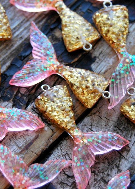 Beach Bridal Shower Favors, Mermaid Bridal Showers, Pink Mermaid Tail, Beach Christmas Ornaments, Mermaid Party Favors, Beach Bridal Showers, Mermaid Party Decorations, Mermaid Pendant, Mermaid Parties