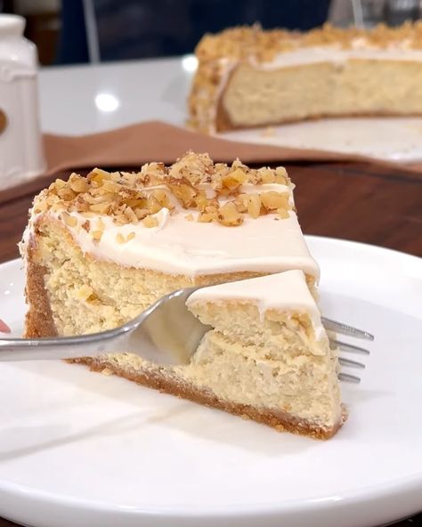 🍌 Banana Pudding Cookie Butter Cheesecake Cake 🍰 📝 "Indulge in a delightful fusion of banana pudding, cookie butter, and cheesecake with this show-stopping dessert! Perfect for special occasions or whenever you crave something truly decadent." 🎂 🍅 Ingredients 🍅 For the Cake: - 1 box banana cake mix (or homemade banana cake) - 3 large eggs - 1 cup water - ½ cup vegetable oil For the Cheesecake Layer: - 8 oz cream cheese, softened - 1 cup granulated sugar - 2 large eggs - 1 teaspoon vanilla... Banana Pudding Cookie Butter Cheesecake, Homemade Banana Cake, Cookie Butter Cheesecake, Banana Cake Mix, Banana Pudding Cookies, Cheesecake Layer, Food Program, Pudding Cookies, Cheesecake Cake