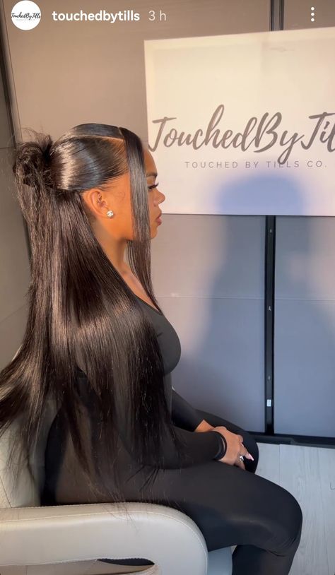 Orlando Outfits, Hair Frontal, Sleek Ponytail Hairstyles, Frontal Wig Hairstyles, Birthday Hairstyles, Edges Hair, Quick Weave Hairstyles, Long Curly Wig, Box Braids Hairstyles For Black Women