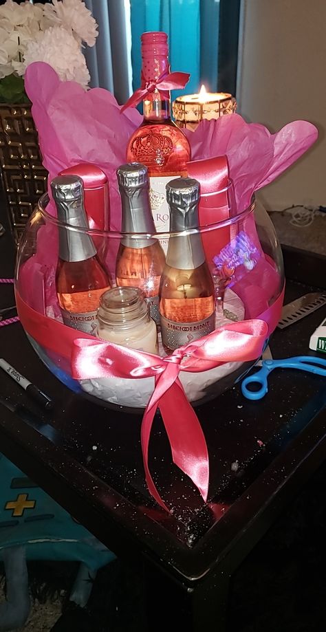 Birthday Wine Basket, Liquor Baskets, Wine Gift Basket Ideas, Diy Mother's Day Gift Basket, Stella Rosa Wine, Alcohol Gift Baskets, Liquor Gift Baskets, Wine Gift Basket, Mothers Day Gift Basket