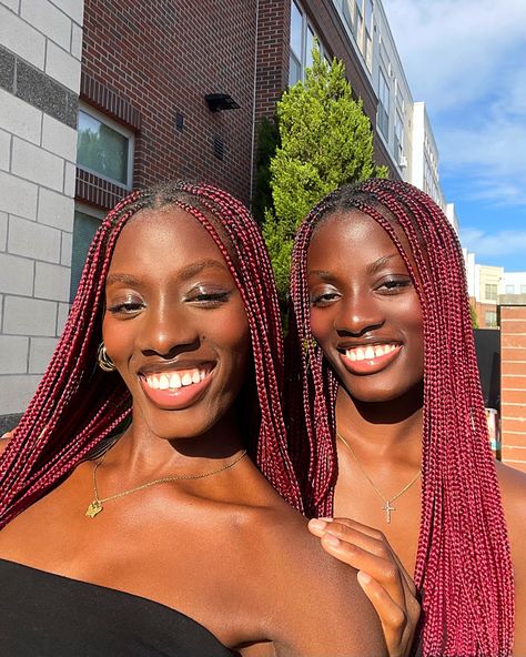 Burgundy Twists Black Women, Burgundy Braids On Dark Skin, Braids Dark Skin, Burgundy Braids, Burgundy Box Braids, 2024 Hairstyles, Braids Styles, Black Femininity, Acrylic Nails Coffin Short