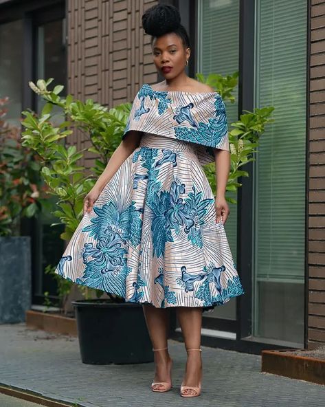 🇬🇧 @heritageclothings 🇳🇬 #Newin; AMAHLE maxi dress 👗 —— This is a one of a kind maxi blue and yellow dress. Perfect for your casual weekend tea dates, and also easy to dress up and look cute 😍 Shop Now!🛒 #tuesdaydealsday #heritageclothings #ankaradress #anka #ankamarketplace #africandress|| #africanskirt || #africanprints || #waxprint || #africanfabrics || #modeafricaine || #afrikrea || #africanstyle || #pagneafricain || #dashiki || #ankara || #ankaraclothing || #afro || #afrofashion || #a... Nigeria Dress, Blue And Yellow Dress, Brown Midi Dress, African Traditional Dresses, Ankara Dress, African Print Dress, Cape Sleeves, Gold And Blue, Kitenge