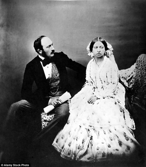 Victoria and Albert in 1854 Queen Victoria And Prince Albert, Prins Albert, Queen Victoria Family, Queen Victoria Prince Albert, Victoria Prince, Victoria Reign, Royal Collection Trust, John Brown, Elisabeth Ii