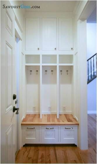 Little Things Not To Forget When Building…! | Building a House... What Not to Forget! Vstupná Hala, Built In Lockers, Mudroom Lockers, Bench Plans, Laundry Mud Room, Built In Bench, Teds Woodworking, Cubbies, My New Room