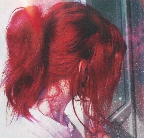 Red Hair Ponytail, Red Hair Inspo, Dyed Red Hair, Bright Red Hair, Dyed Hair Inspiration, Hair Icon, Long Red Hair, Girls With Red Hair, Dye My Hair