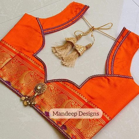 Simple Lace Work Blouse Designs, Blauj Design, Basic Blouse Designs, Floral Blouse Designs, Blouse Hangings, Latest Blouse Neck Designs, Brocade Blouse Designs, 50 Blouse Designs, Lace Blouse Design