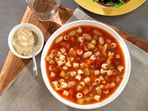 Looking for an authentic Italian recipe? Try Barilla's step-by-step recipe for Barilla® Easy Pasta Fagioli for a delicious meal! Pasta Soup Recipes, Easy Spring Recipes, Pasta Brands, Cannelloni Recipes, Sundried Tomato Pesto, Barilla Pasta, Ditalini Pasta, Lentil Pasta, Pasta Fagioli