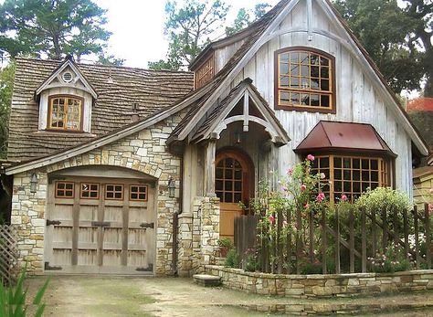 French Country Cottage Decor, Stone Cottages, French Country House Plans, French Country Bedrooms, Cottage Exterior, Country Cottage Decor, Old Cottage, Stone Cottage, Cottage House