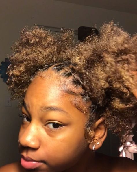 Rubber Band Hairstyles Two Puffs, Rubber Band Bun Hairstyles, Natural Hair Styles Rubber Bands, Two Puffs, Rubber Band Curly Hairstyles, Rubber Band Hairstyles Natural Hair, Black Baby Hairstyles, Rubber Band Hairstyles, Natural Protective Styles