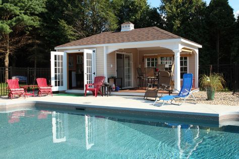 Pool House With Bar, Small Pool House, Pool House Ideas, Backyard Pool House, Small Pool Houses, Pool House Cabana, Pool House Shed, Backyard Pool Design, Pool Shed